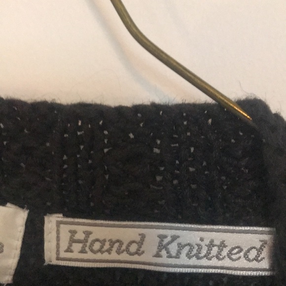 Paris sport club Hand kitted  fuzzy oversized sweater and light padded shoulders - Picture 6 of 8